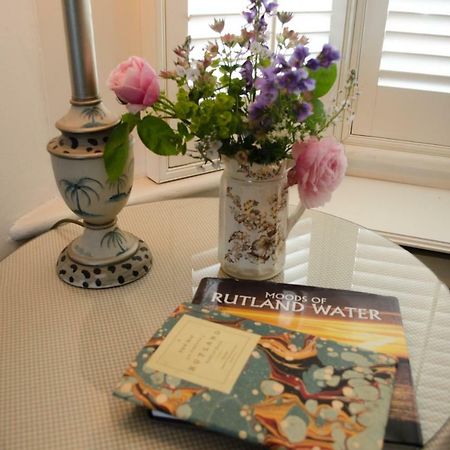 The Hollies Bed And Breakfast Uppingham Exteriör bild