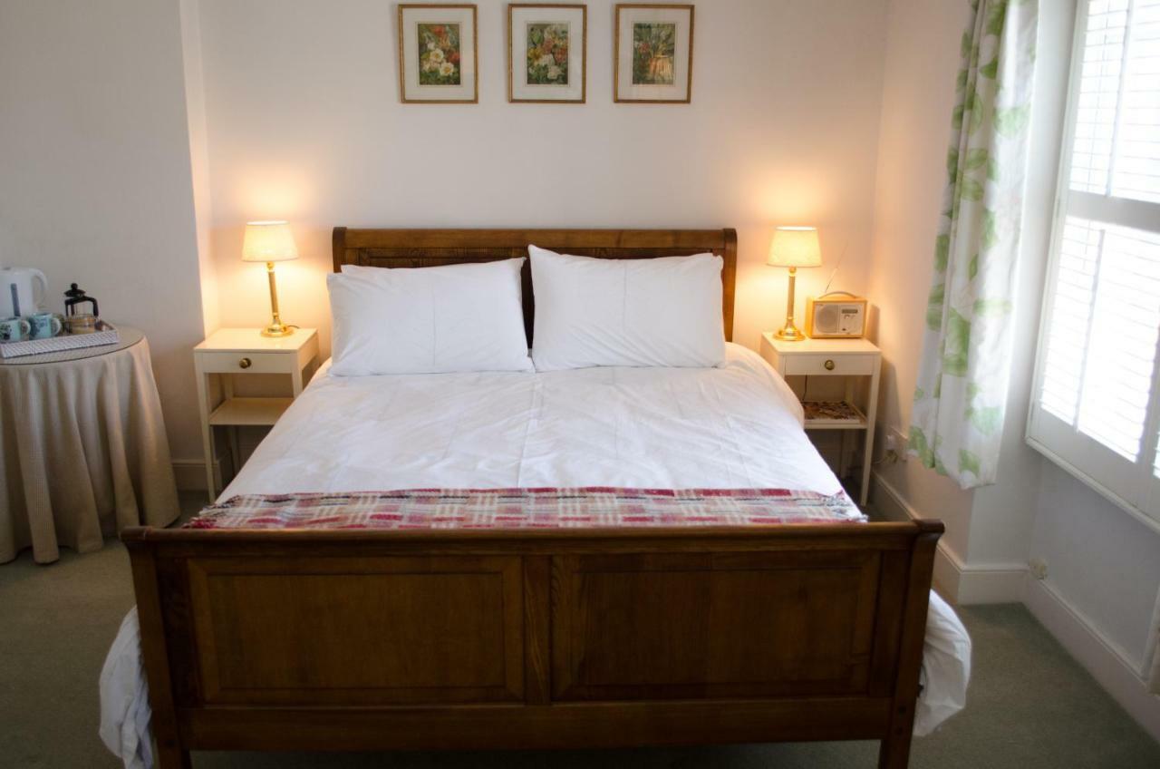 The Hollies Bed And Breakfast Uppingham Exteriör bild